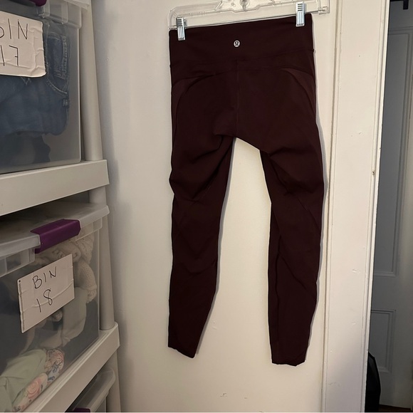 Lululemon‎ Drop It Like It's Hot Tight Bordeaux Drama size 4 - Picture 5 of 9